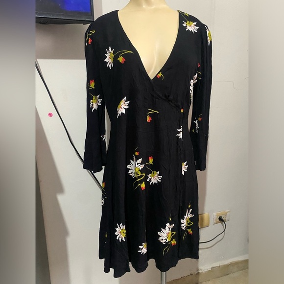 Free People Black and White Ruffled Wrap Dress - Picture 10 of 16